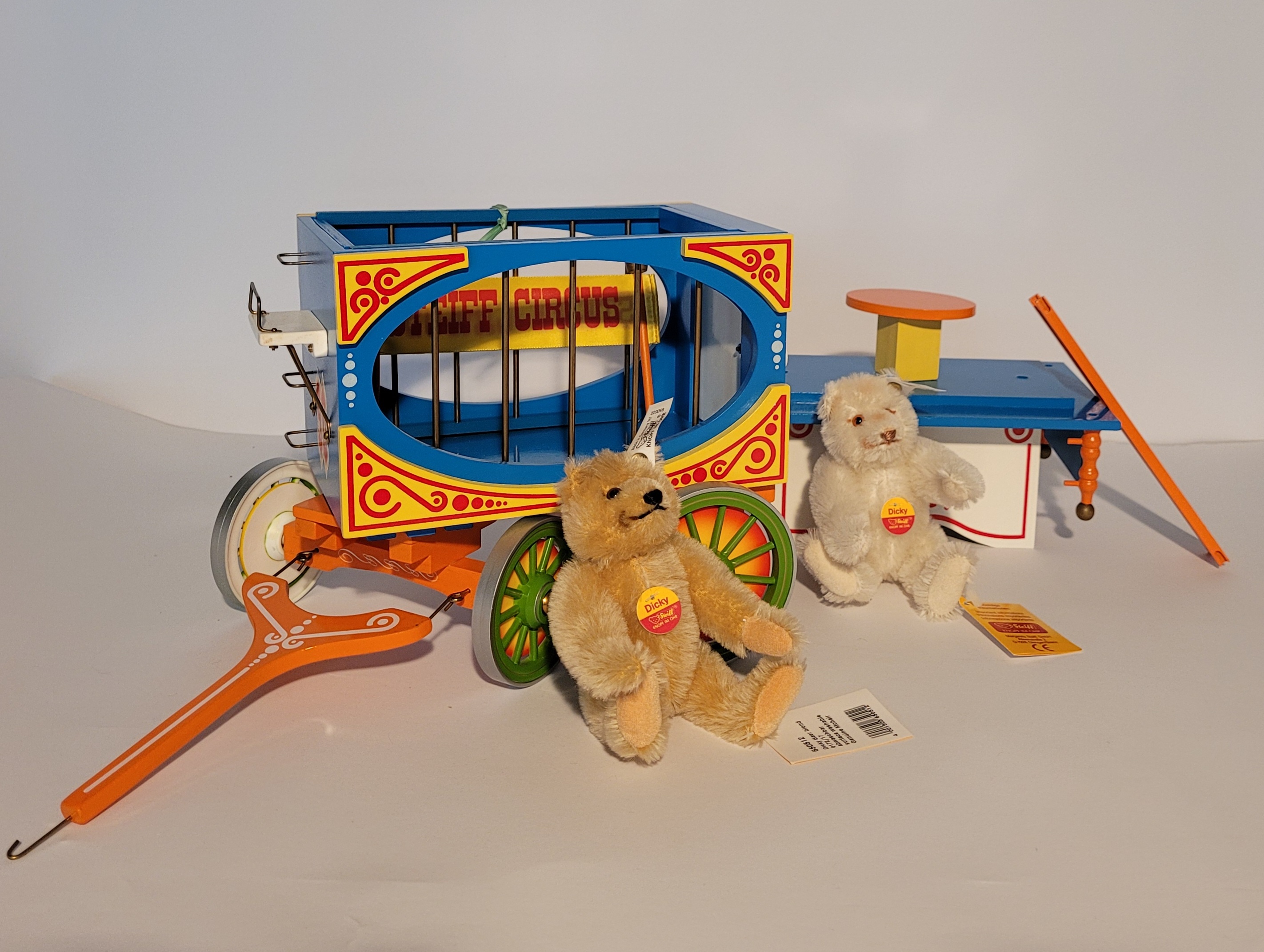 Zirkuswagen mit Bären